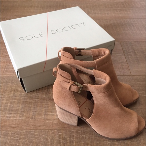 Sole Society Tan Peep Toe Heels - Picture 2 of 7